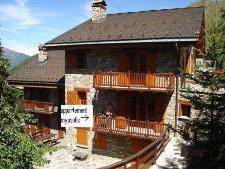 Appartement Myosotis Pour 10 Personnes Сен-Мартен-дьо-Белвил Екстериор снимка
