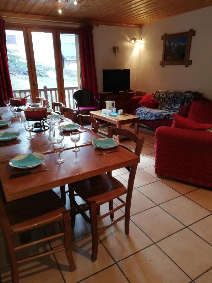 Appartement Myosotis Pour 10 Personnes Сен-Мартен-дьо-Белвил Екстериор снимка